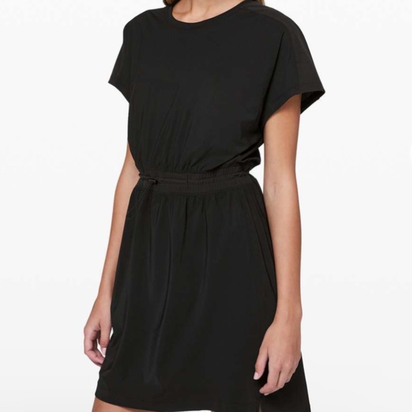 lululemon athletica Dresses & Skirts - Lululemon throw it on dress size 4 vguc